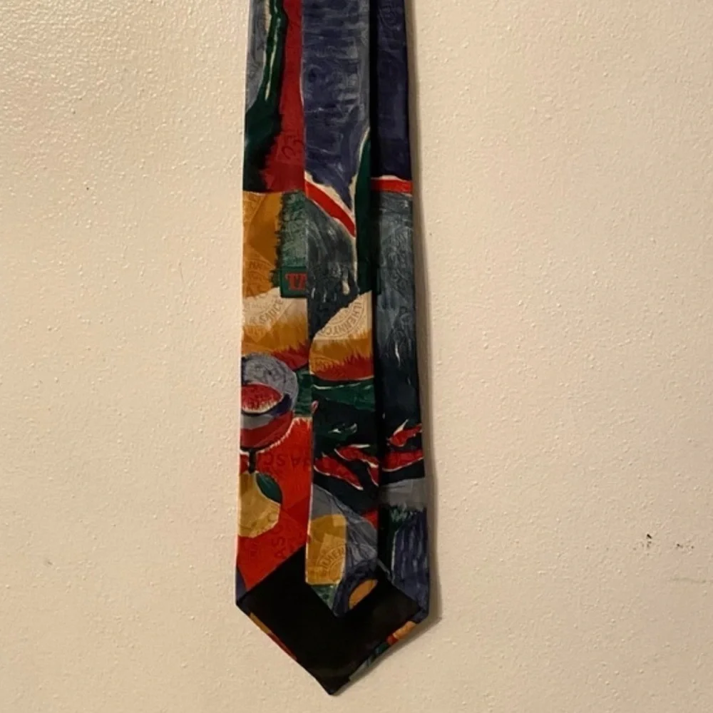 Mens Tabasco print 100% imported silk tie
